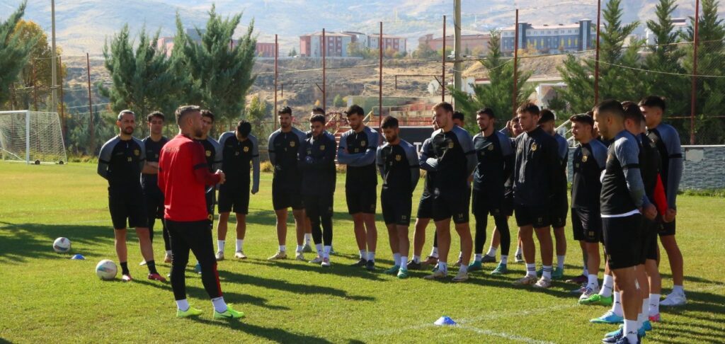 YENİ MALATYASPOR MAÇ HAZIRLIKLARINA BAŞLADI