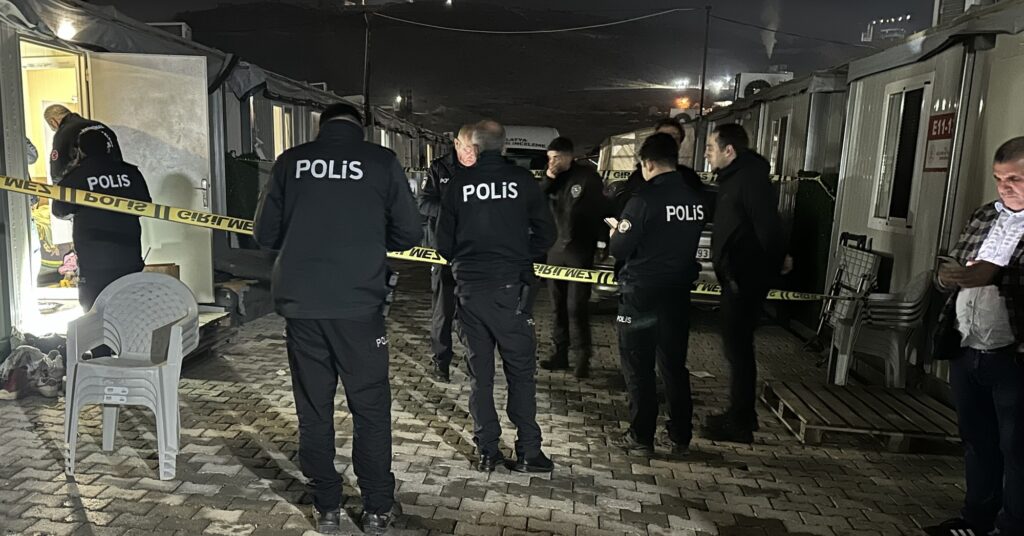 BABA OĞUL ARASINDA SİLAHLI KAVGA: OĞLU YARALANDI