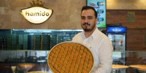 Gaziantep’te Baklavacıların Yoğun Bayram Mesaisi Başladı