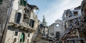 Prof. Dr. Naci Görür’den Deprem Haftası Mesajı: “Depreme Dirençli Kentlerle Baş Edelim”