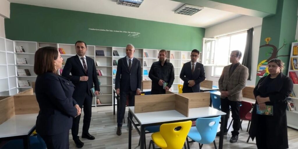 Başıboş köpeklerin saldırısında hayatını kaybeden Eslem Teker adına kütüphane açıldı