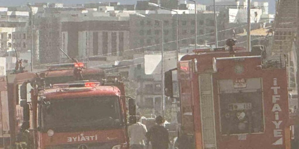 Diyarbakır’da Kozmetik Fabrikasında Yangın