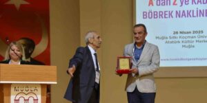 Dr. Fatih Kacıroğlu’na anlamlı ödül