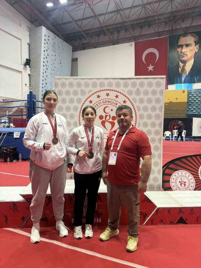 Elazığ’a Samsun’dan 2 madalya