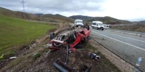 Elazığ’da Otomobil Takla Attı: 3 Yaralı