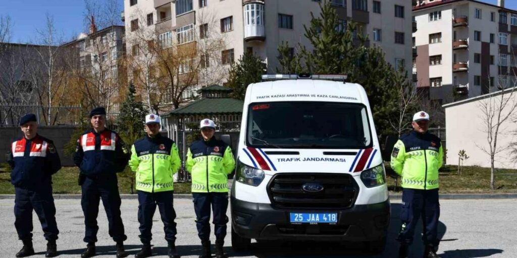 Karaca timi trafik kazalarının aydınlatılmasında kritik bir rol üstleniyor
