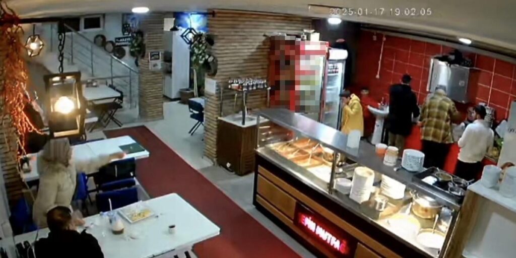 Lokanta Çalışanı Heimlich Manevrasıyla Çocuğun Hayatını Kurtardı