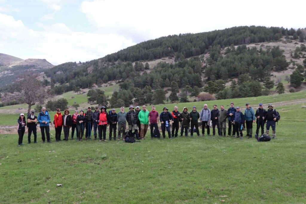 Muhteşem Manzarada 17 Kilometrelik Yürüyüş