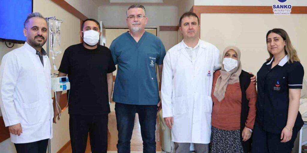 SANKO Üniversitesi Hastanesi’nde anneden oğluna ikinci hayat