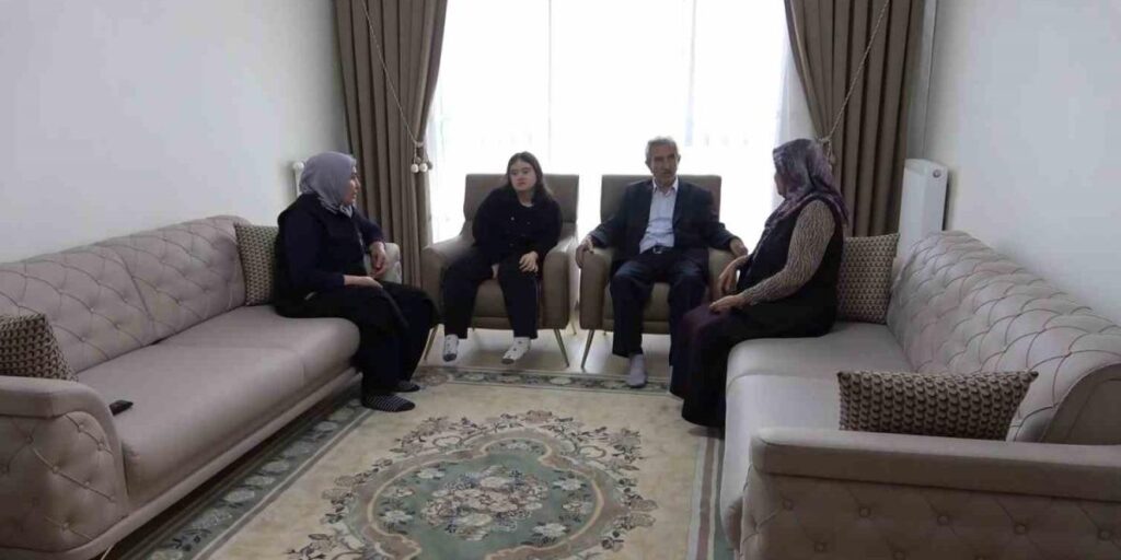 Zemin sıvılaşması olan Gölbaşı ilçesinde depremzedeler güvenli evlerinde yaşamaya başladı