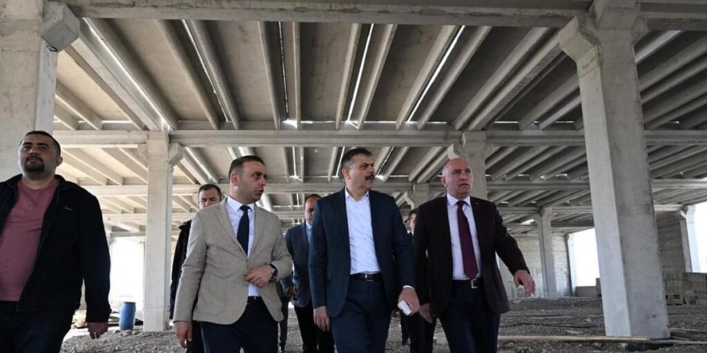 2. OSB’de fabrikalar yükseliyor