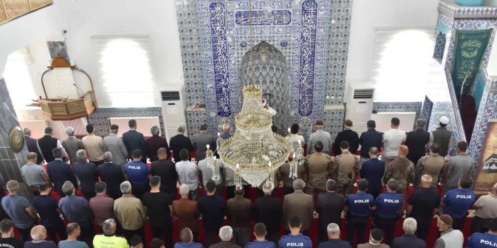 Adıyaman’da şehit polisler için mevlit okutuldu
