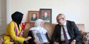 Ağrı Valisi Koç’tan şehit annesine Anneler Günü ziyareti