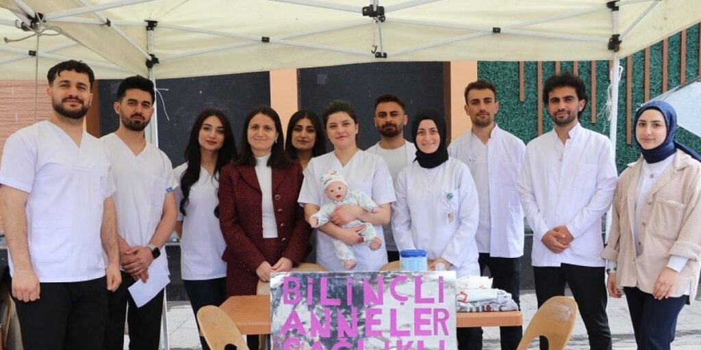 Anne ve anne adaylarına bebek sağlığı ve bakımı eğitimi