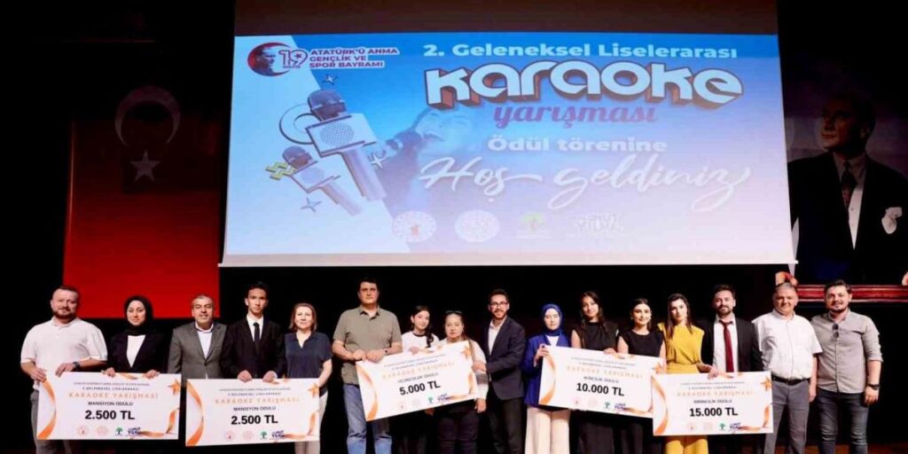 Başkan Yılmaz, başarılı öğrencileri ödüllendirdi