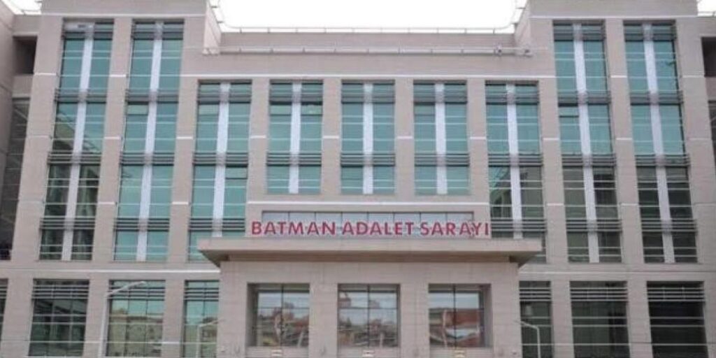 Batman’da bir öğretmen istismar iddiasıyla tutuklandı