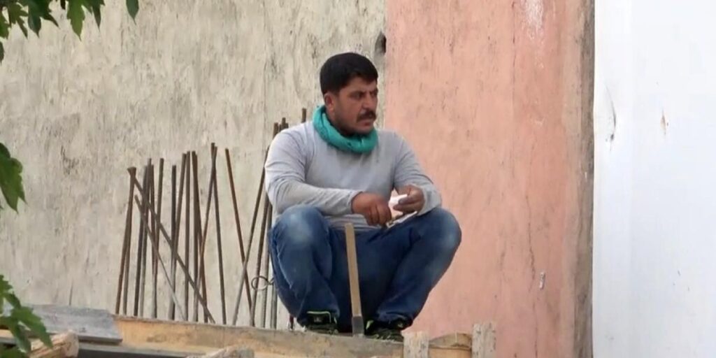 Batman’da inşaat işçileri 1 Mayıs kutlamalarını çalışarak izledi