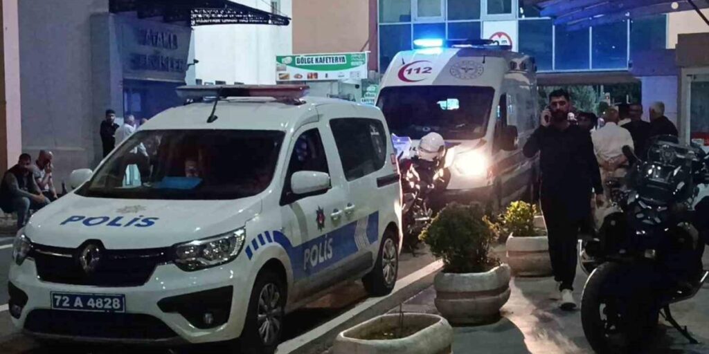 Batman’da motosikletler çarpıştı: 3 ağır yaralı
