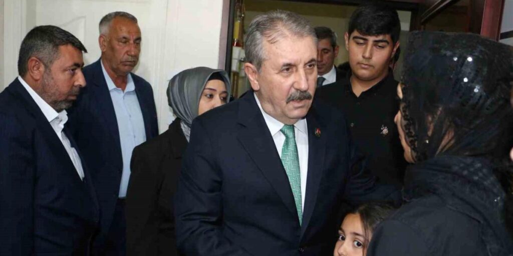 BBP Genel Başkanı Destici, Diyarbakır’da taziye ziyaretine katıldı