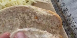 BİM Marketten aldığı ekmeğin içinden çıkanı görünce neye uğradığını şaşırdı