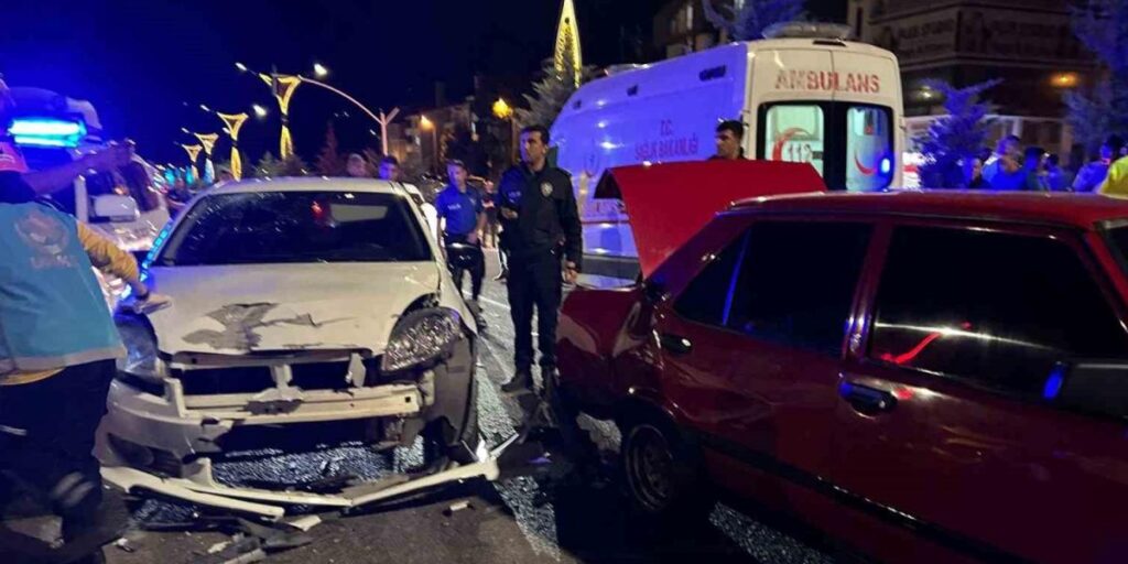 Bingöl’de zincirleme kaza: 6 yaralı