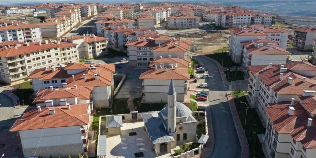 Büyükehir’in konut hamlesi büyüyor: 3 bin konut daha yapılacak