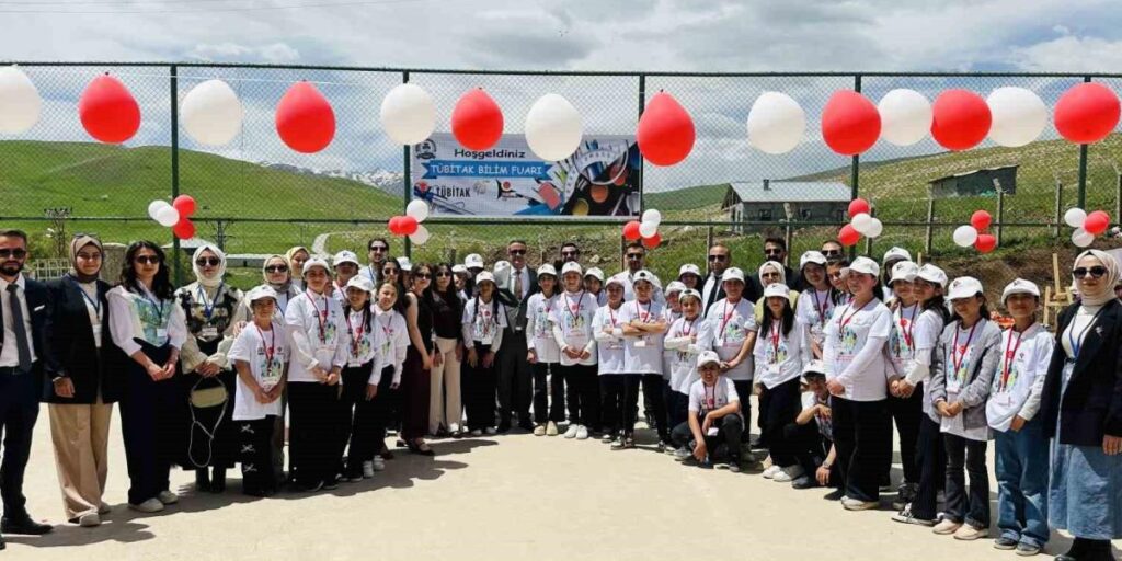 Cilo’nun zirvesinden esen ilham rüzgarı: TÜBİTAK 4006 Bilim Fuarı Cilo’nun eteklerinde düzenlendi