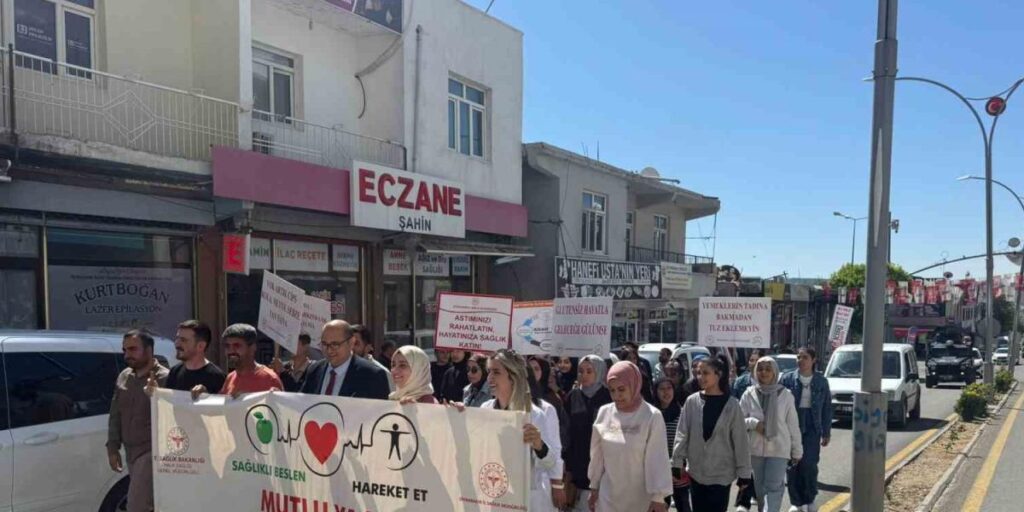 Dicle’de ’Sağlıklı Yaşam Yürüyüşü’ düzenlendi