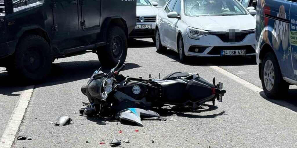 Diyarbakır’da motosiklet sürücüsü otomobile arkadan çarptı