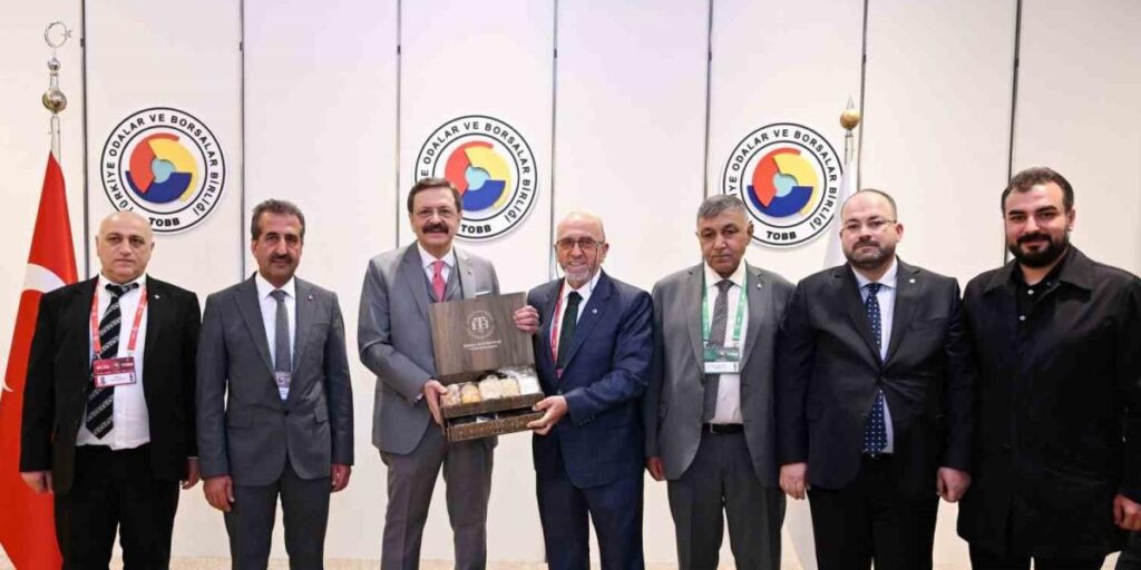 Elazığ Ticaret Borsası yönetimi, TOBB 81’inci Genel Kuruluna katıldı