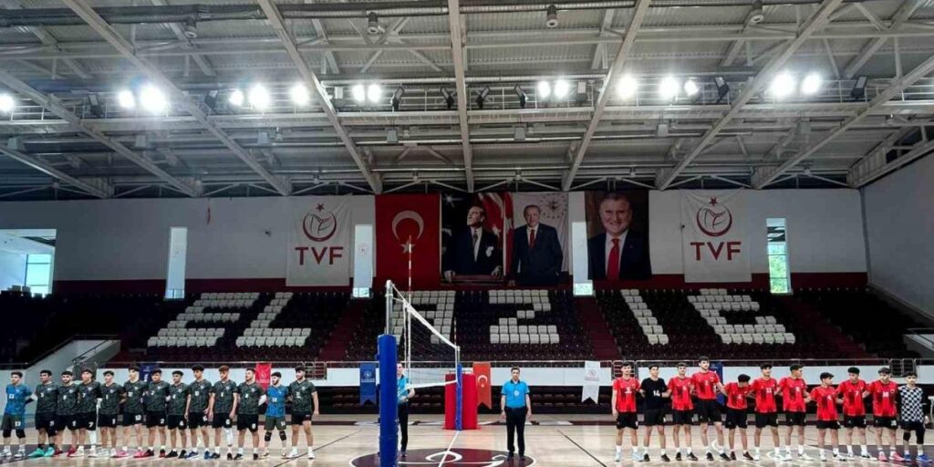 Elazığ, Türkiye voleybol yarı finallerine ev sahipliği yaptı
