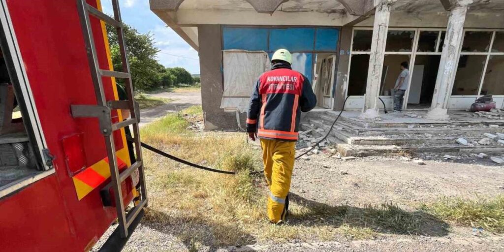 Elazığ’da korkutan yangın