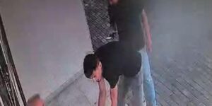 Elazığ’da muhtara silahlı saldırı anı kamerada