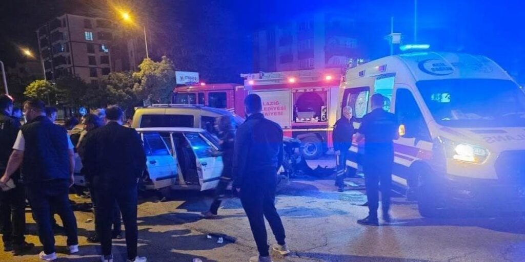 Elazığ’da trafik kazası: 3 yaralı