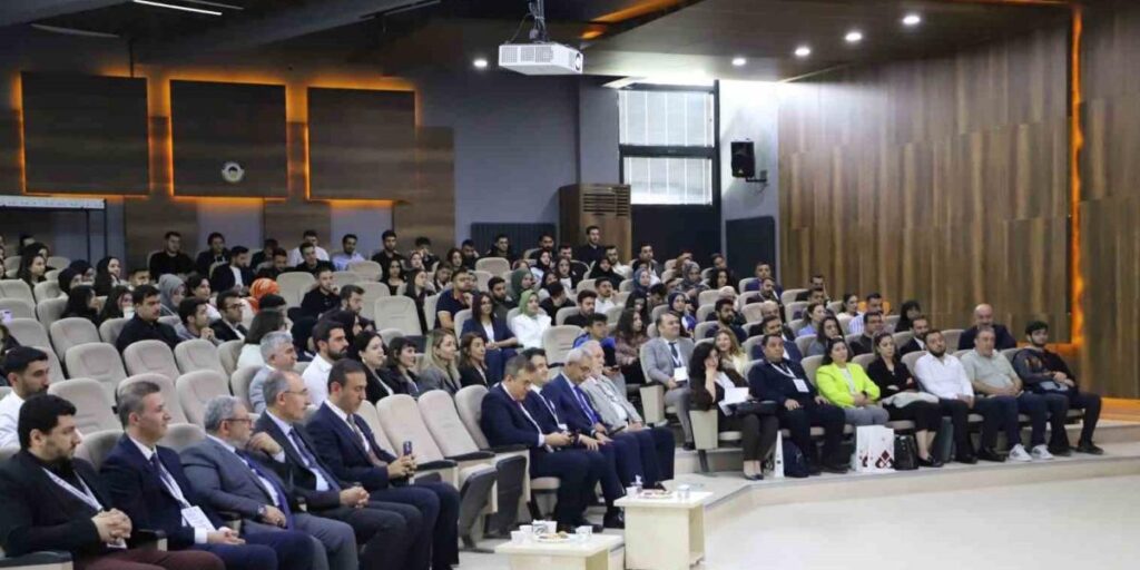Elazığ’da Uluslararası Ekonomi Finans ve İşletme Kongresi
