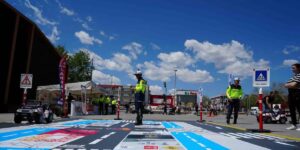 Erzincan’da uygulamalı trafik eğitimi verildi