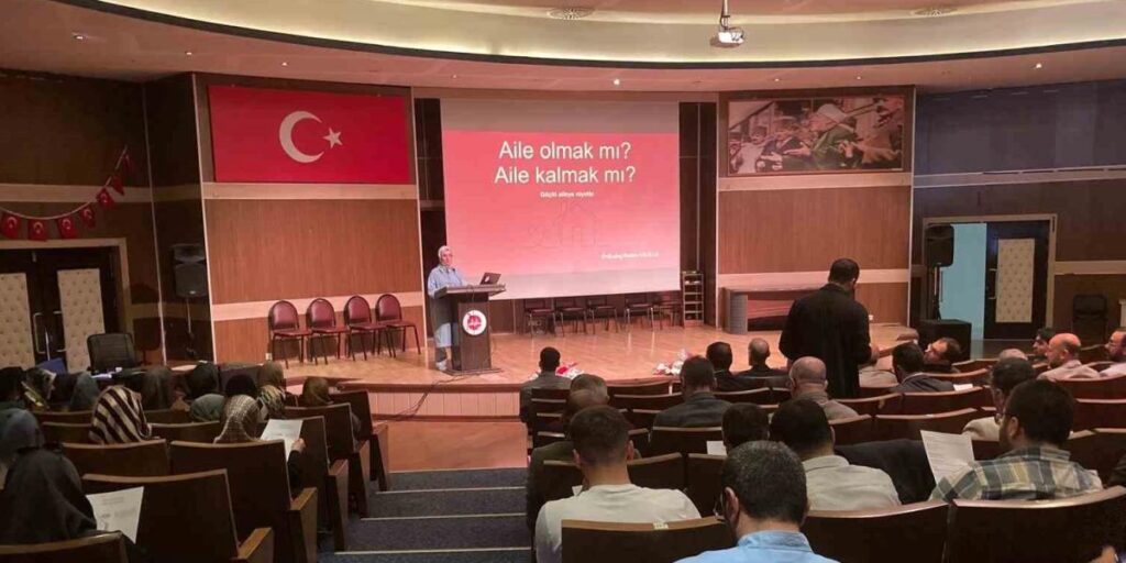 Erzurum’da “Aile içi Sağlıklı İletişim” konuşuldu