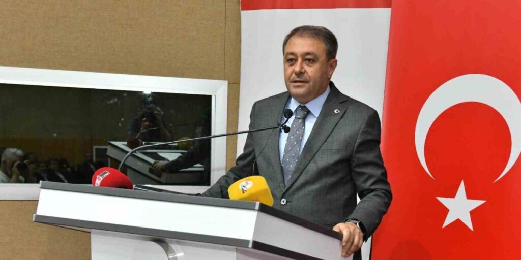 Esnafın toplantıya katılmaması valiyi kızdırdı