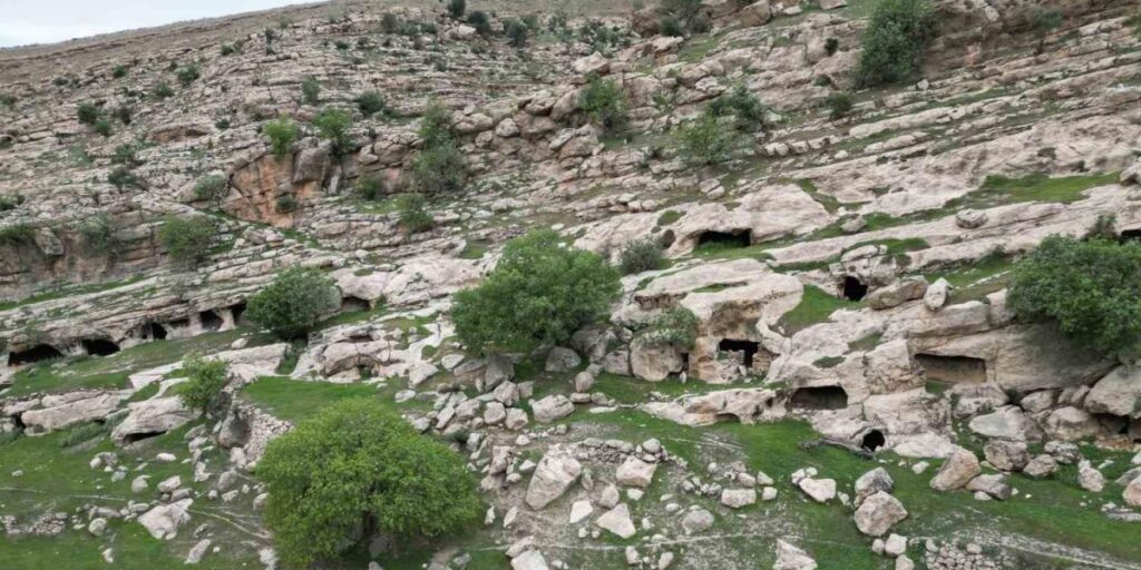 Gabar Dağı etekleri turizme göz kırpıyor