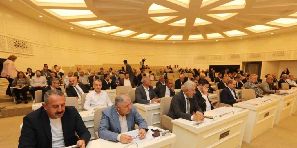 Gaziantep Büyükşehir’den TFF Başkanı Hacıosmanoğlu’na fahri hemşerilik payesi