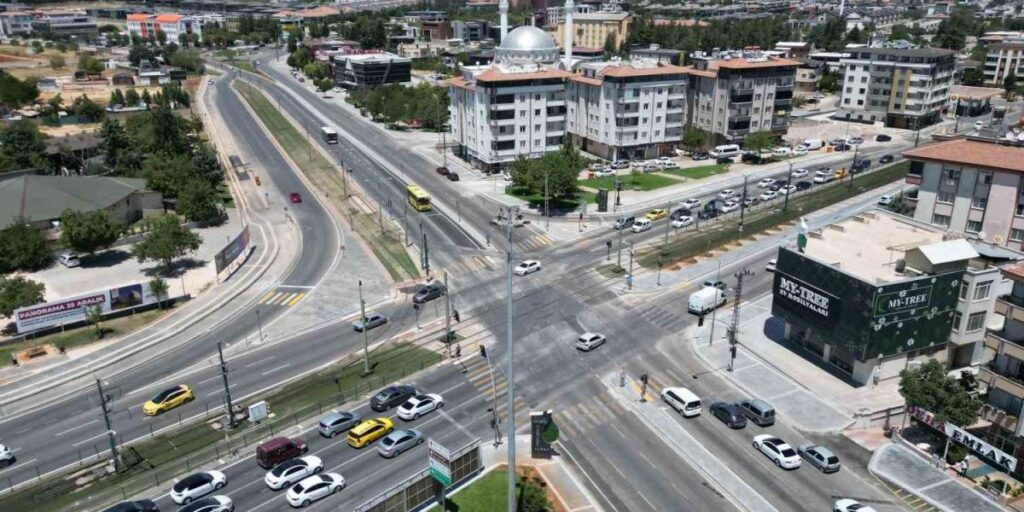 Gaziantep Büyükşehir’den trafik için yenilikçi uygulama