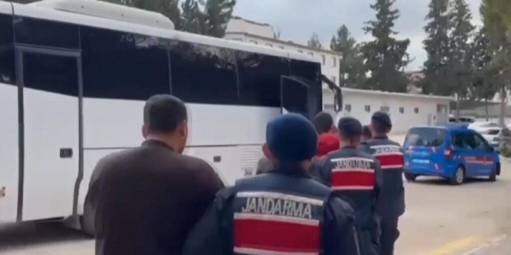 Gaziantep merkezli 3 ilde siber dolandırıcılık operasyonu: 6 şahıs yakalandı
