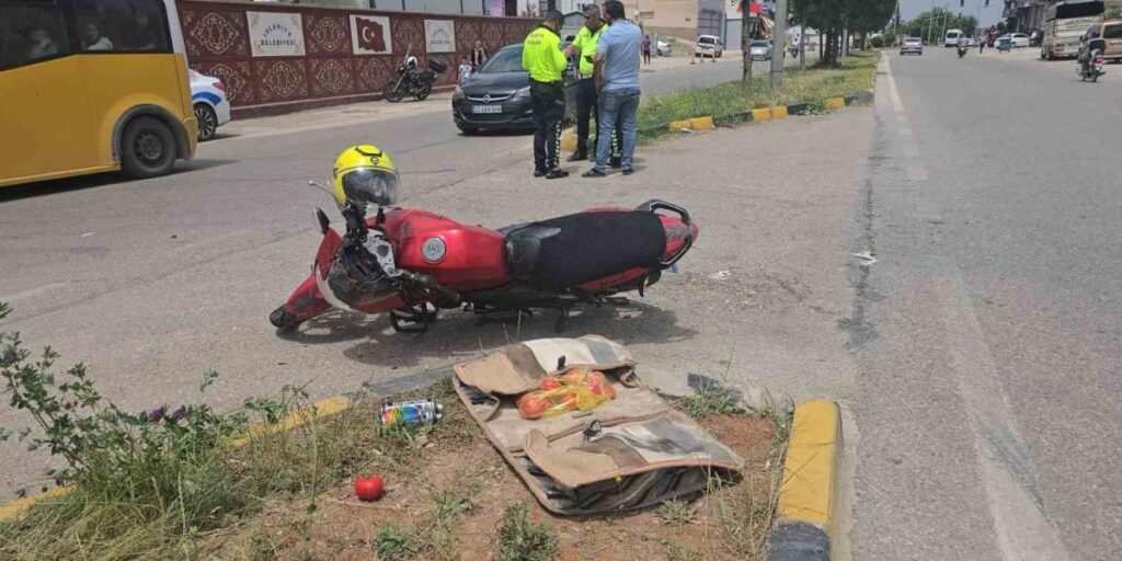 Gaziantep’te otomobil ile çarpışan motosikletin sürücüsü yaralandı
