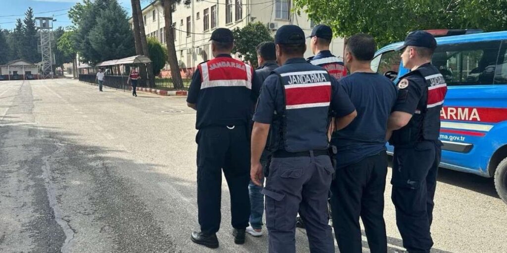 Gaziantep’te silah kaçakçılığı operasyonu: 2 tutuklama