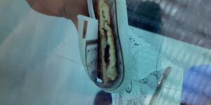 Gaziantep’te skandal: Kantinci Kur’an-ı Kerim sayfalarını tost kağıdı yaptı