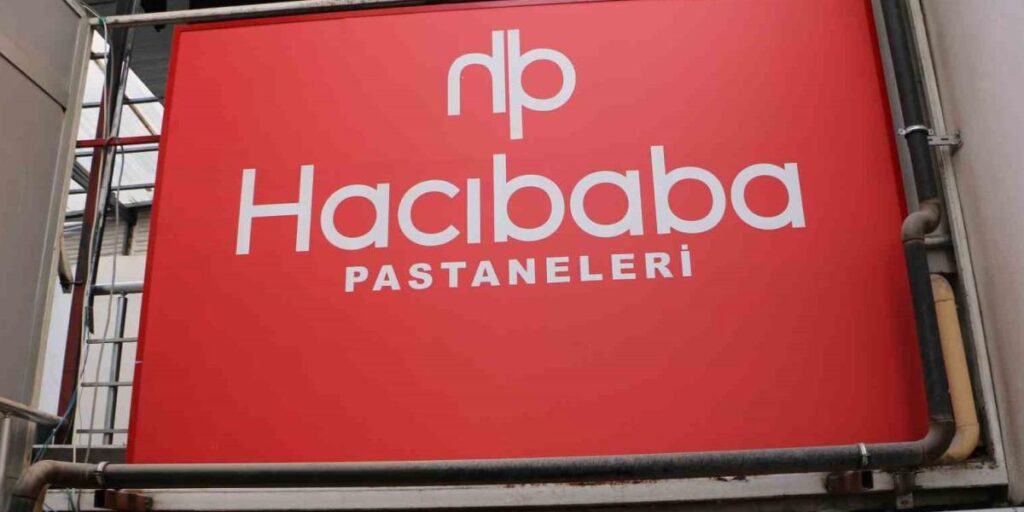 Hacıbaba Pastaneleri’nde kaliteli malzeme zamanında uyguna alındı, tatlılar ucuza satılıyor