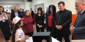 Hakkari SPK Ortaokulunda TÜBİTAK 4006 Fuarı’na büyük ilgi
