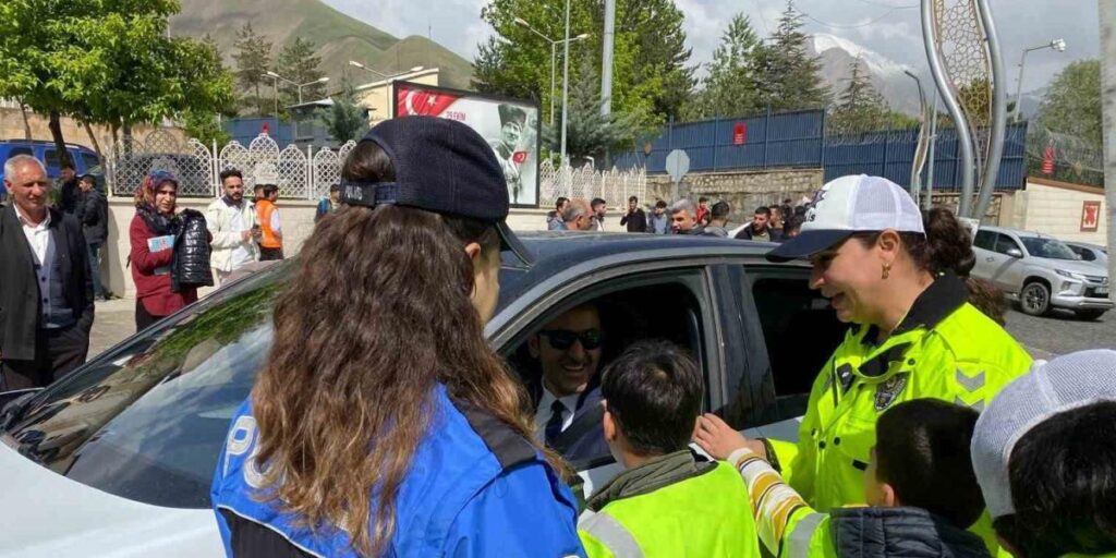 Hakkari’de özel öğrencilere trafik bilinci eğitimi