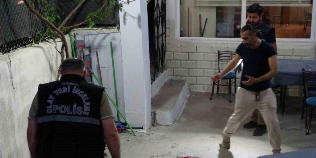 Husumetlisini kıraathanede oyun oynarken pompalı tüfekle yaraladı