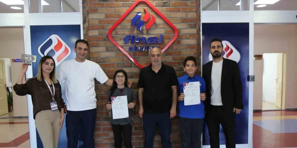 İlkokul ve ortaokul öğrencilerinden Robotex International Festivalinde büyük başarı
